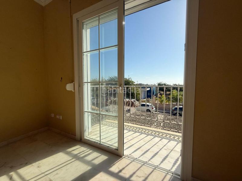 Foto 338d7c78-3a21-4660-afe9-55f1444a72d9. Maison avec chauffage dans Cancelada Estepona