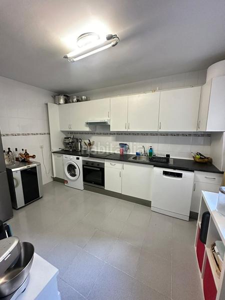 Foto 25e2ef54-e072-4d82-bd45-772978e129e5. Pis amb calefacció aparcament piscina a Zona Centro Comercial Torrequebrada Benalmádena