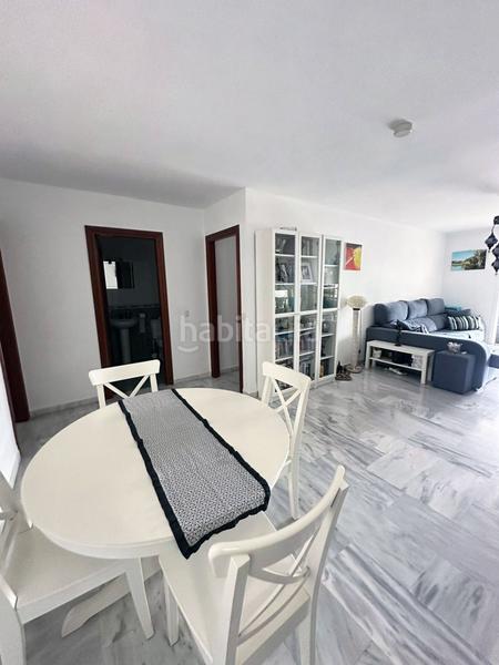 Foto f0dd1ccd-bf08-4d16-ad57-5ec3617b8f25. Pis amb calefacció aparcament piscina a Zona Centro Comercial Torrequebrada Benalmádena