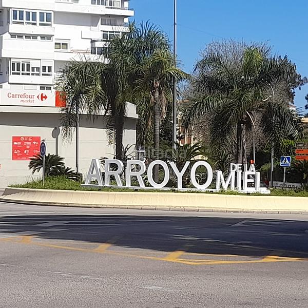 Foto 5af417ac-d3ef-40f1-8a0c-89b3ae717b9a. Autoparkplatz in Santangelo Benalmádena