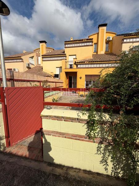 Foto 31589393-caa7-4fd5-970d-7bc1ceaba907. Casa adossada amb calefacció aparcament piscina a Rincón de la Victoria