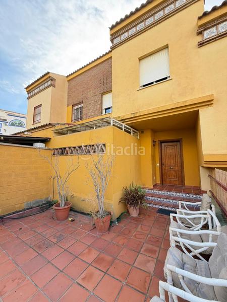 Foto 6a406f95-4e12-4051-aa74-49529cc356e4. Casa adossada amb calefacció aparcament piscina a Rincón de la Victoria