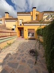 Maison jumelée à Cotomar. Adosado en venta en rincón de la victoria, 4 dormitorios.