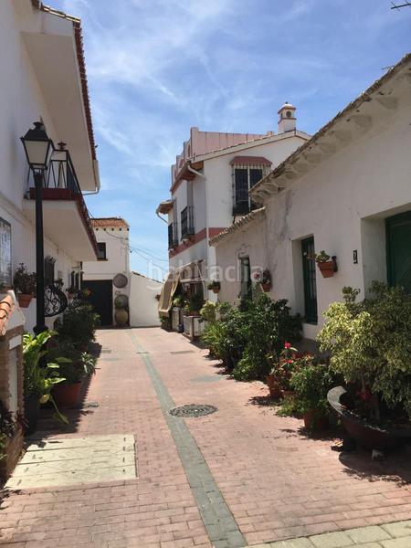 Foto afdeec57-992d-44ec-98df-5447019c909d. Casa adossada amb calefacció aparcament piscina a Rincón de la Victoria