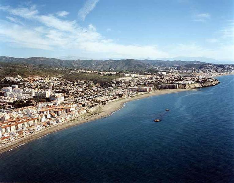 Foto e0f52211-157e-4fa5-9197-d9d5020ce8fb. Casa adossada amb calefacció aparcament piscina a Rincón de la Victoria