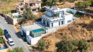 Chalet in Campo de Mijas. Chalet en venta en campo mijas, 4 dormitorios.