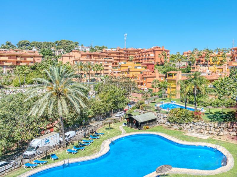 Foto 6c2203ba-f563-4f10-aedd-f14f46cba028. Appartement avec chauffage parking piscine dans reserva de Marbella Marbella