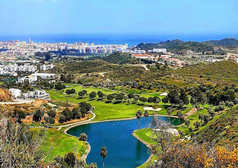 Foto 68fe757c-9aa4-48e1-8996-e85a63a9391d. Apartament amb calefacció aparcament piscina a Las Flores Mijas