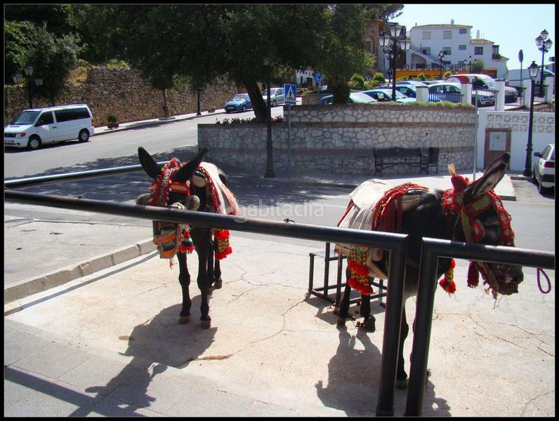 Foto 8685bc65-59c5-4bc0-96f8-9edf8175a4ea. Apartament amb calefacció aparcament piscina a Las Flores Mijas