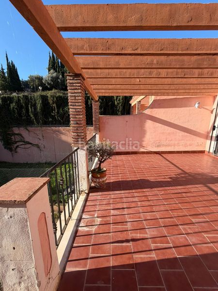 Foto b0c953f3-c324-409e-b522-146f09d9e85a. Casa adossada amb calefacció aparcament piscina a Mijas