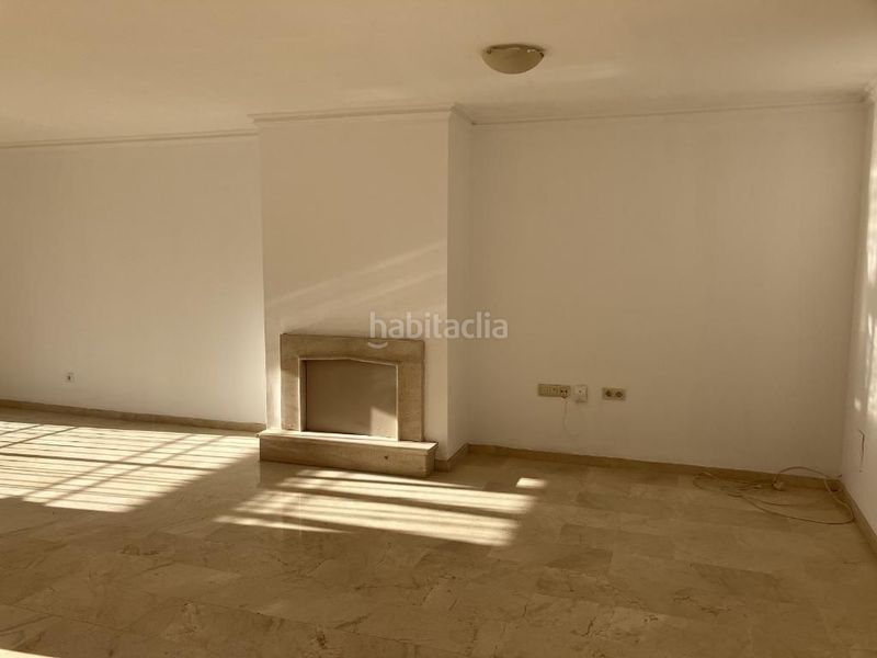 Foto ccd16cfe-093c-4f00-858b-abc566207e7b. Casa adossada amb calefacció aparcament piscina a Mijas