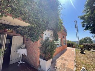 Local Comercial a La Granja - La Colina - Los Pastores. Local com. en venta en pelayo, 1 despacho.