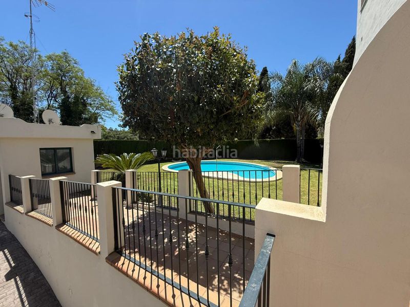 Foto 381a968f-2a30-46c8-be29-473f6b10299c. Xalet amb calefacció aparcament piscina a Nagüeles Alto Marbella