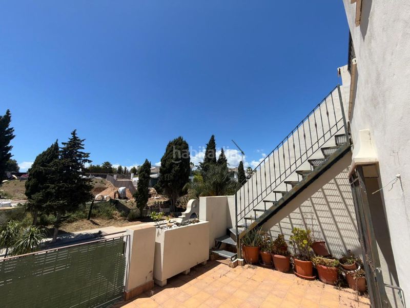 Foto 60ff75e8-b3eb-46ff-bdd9-6d86965cd770. Xalet amb calefacció aparcament piscina a Nagüeles Alto Marbella