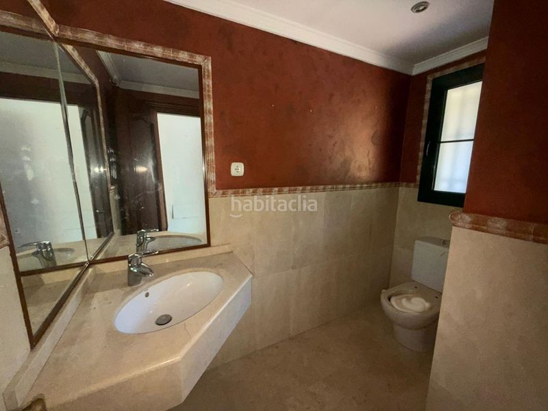 Foto 8a6944e4-e65a-42e5-8420-51736677fc94. Xalet amb calefacció aparcament piscina a Nagüeles Alto Marbella