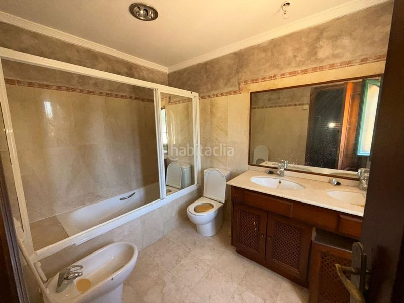 Foto f8afe09b-3807-4254-a192-33631ef7db1f. Xalet amb calefacció aparcament piscina a Nagüeles Alto Marbella