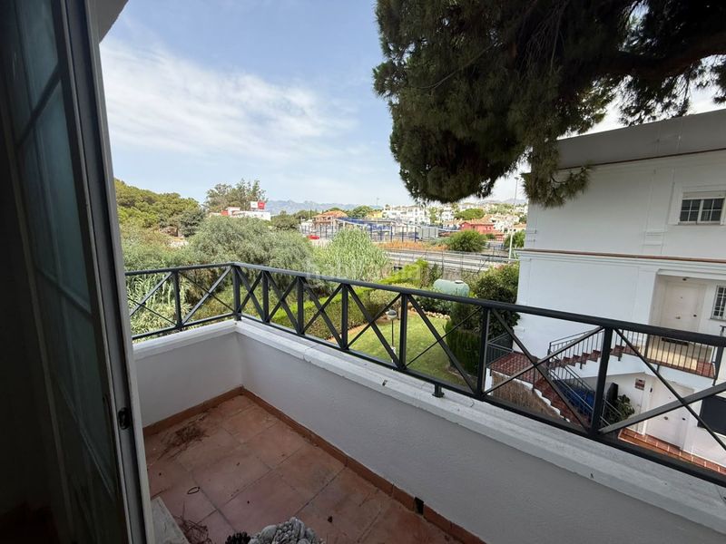 Foto b6121f15-422d-48bd-83df-d8fd21b65e5c. Dúplex amb calefacció piscina a Romana Playa Marbella