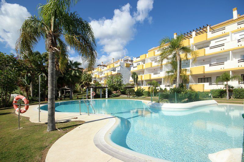 Foto b98ba201-e405-4e1a-a6c9-51804cee16ed. Pis amb calefacció aparcament piscina a Riviera del Sol Mijas