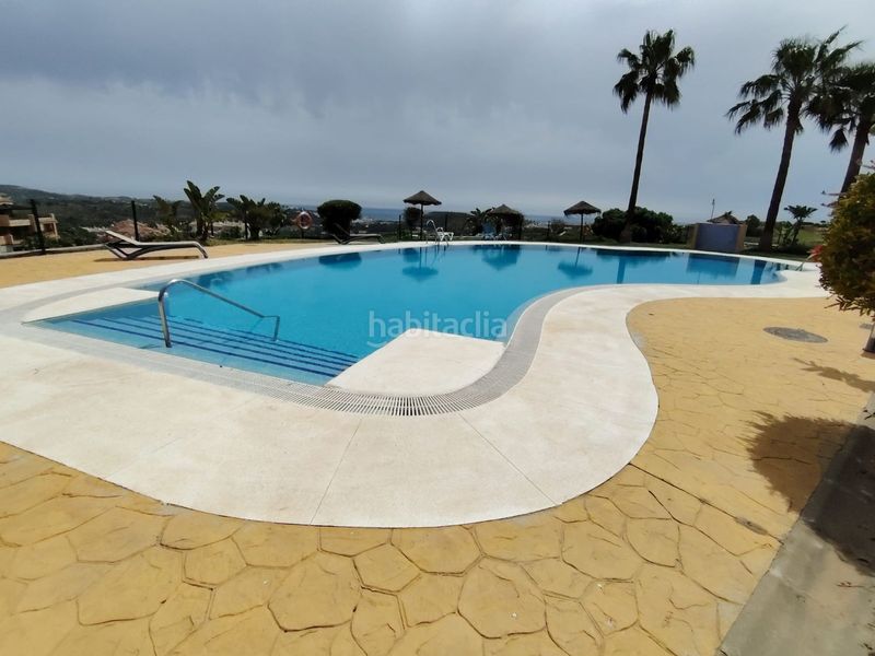 Foto f369a513-be9c-4fcb-bc02-9091a52845c3. Pis amb calefacció aparcament piscina a Riviera del Sol Mijas