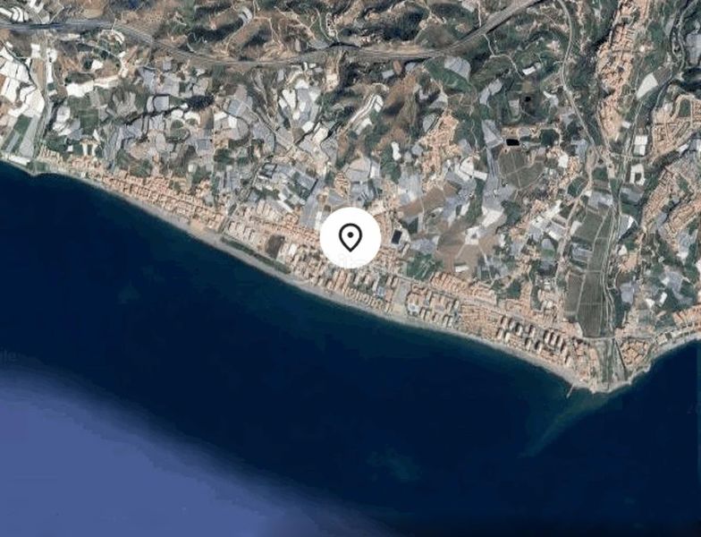 Foto 3ce52f2a-0c4a-4619-becf-6e8b56d538d3. Aparcament cotxe a El Peñoncillo Torrox