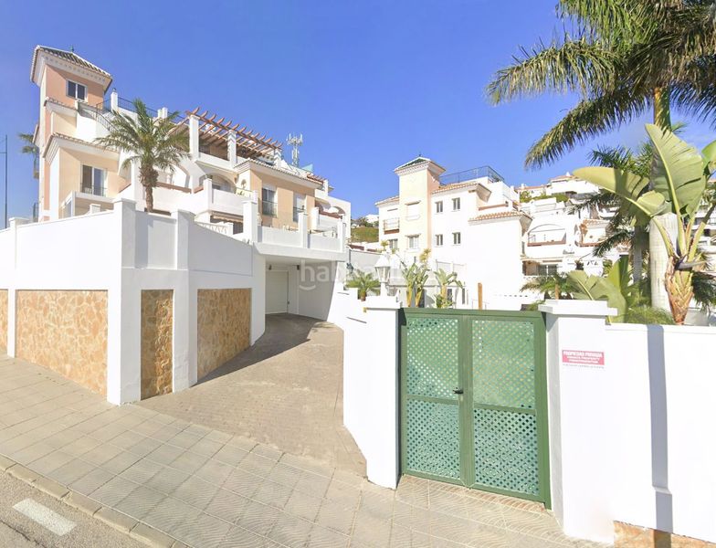 Foto c9a1b272-9c89-4c51-9baa-9f66f329fc11. Aparcament cotxe a El Peñoncillo Torrox