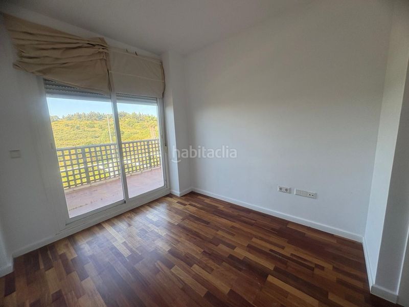 Foto a6fa51ee-c31b-433e-bfef-4d91a2c423f1. Casa adossada amb calefacció aparcament piscina a Mijas