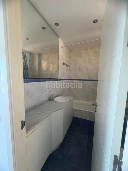 Foto c1bf49bf-5b39-4ed1-a3a7-c0a029ce23b1. Casa adossada amb calefacció aparcament piscina a Mijas
