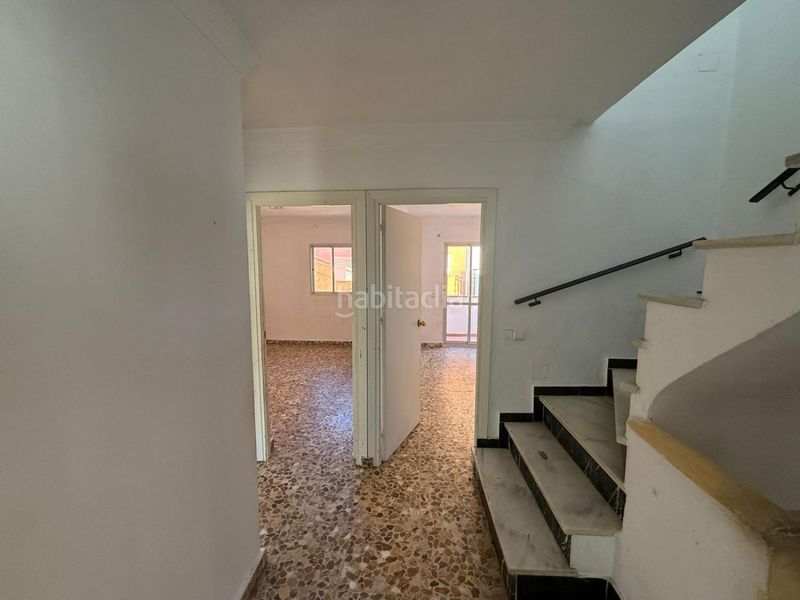 Foto 00dab0ba-1efa-43ed-b780-075f097530d7. Casa amb calefacció a Puerto de la Duquesa Manilva
