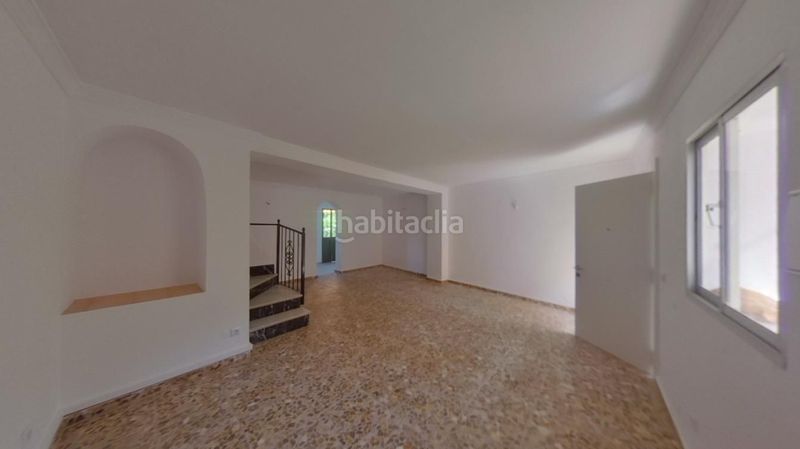 Foto 1b527b4a-308d-4d55-8aa0-daf47fba6d6e. Casa amb calefacció a Puerto de la Duquesa Manilva