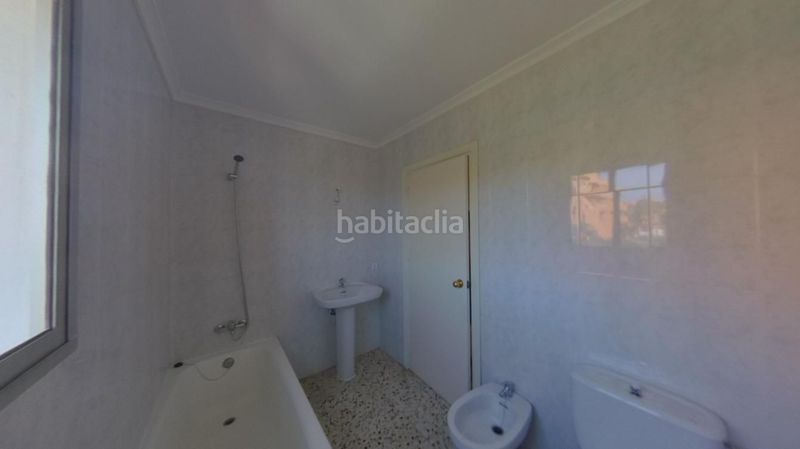 Foto cc78b03c-4091-4d83-b6a8-c61c69e0d9c0. Casa amb calefacció a Puerto de la Duquesa Manilva