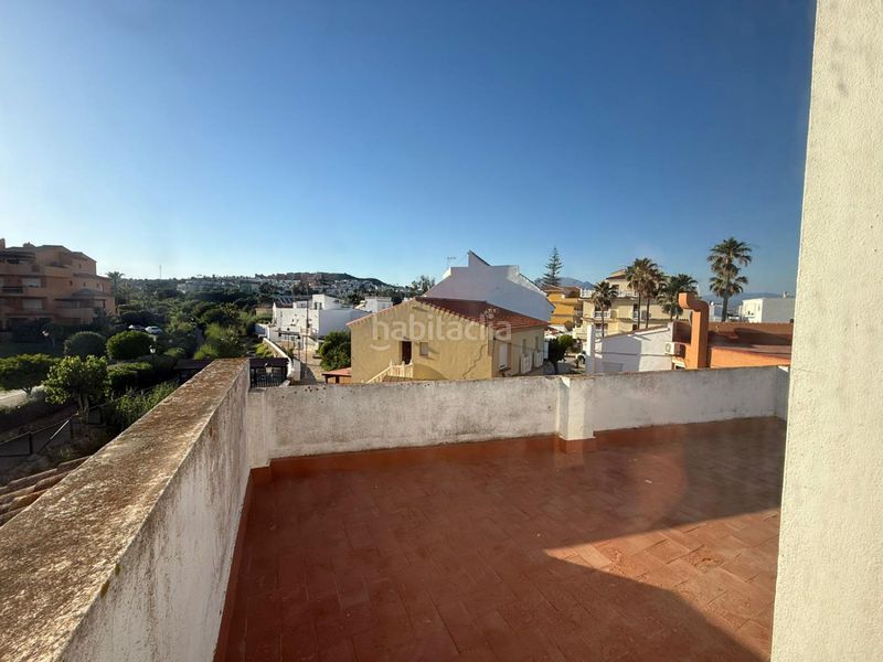Foto e3c8d628-0503-4909-b40d-b1a16b4d5ad5. Casa amb calefacció a Puerto de la Duquesa Manilva