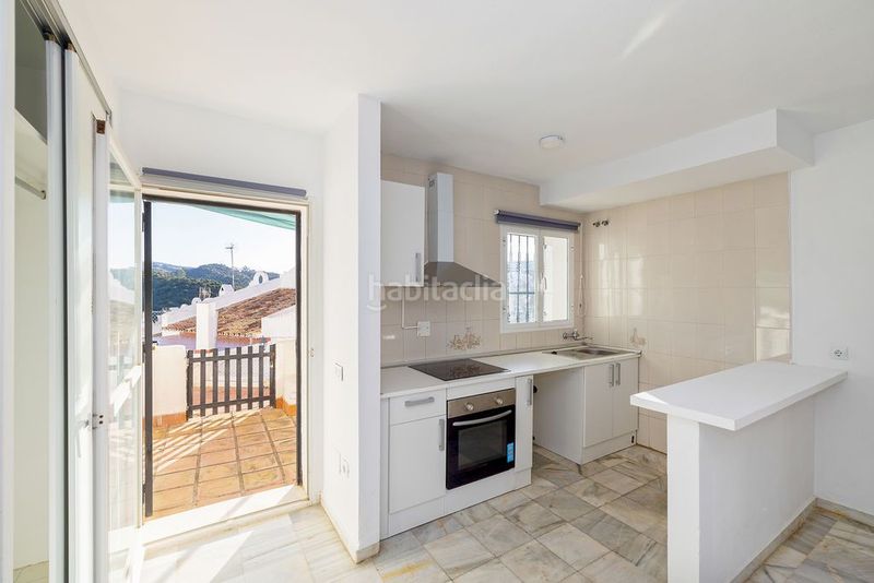 Foto 246379c4-efe0-4957-b8ec-32793e158ea4. Dúplex amb calefacció aparcament piscina a reserva de Marbella Marbella