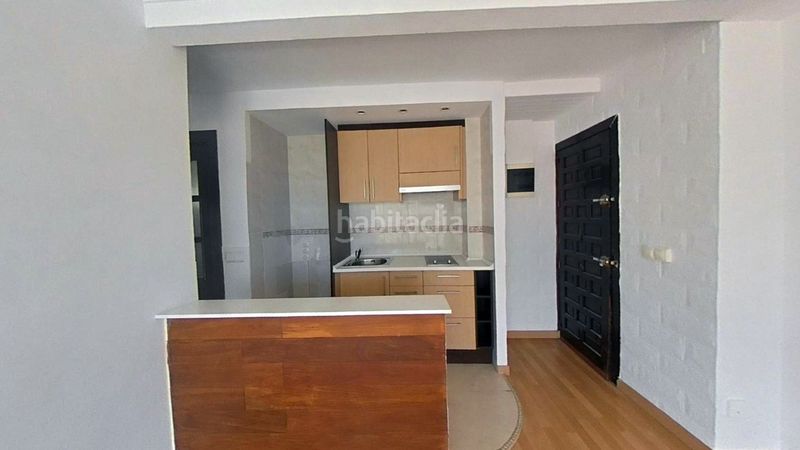 Foto 11d696ee-22c4-4a64-bc02-c2f90282c55d. Apartament amb calefacció piscina a Calahonda Mijas