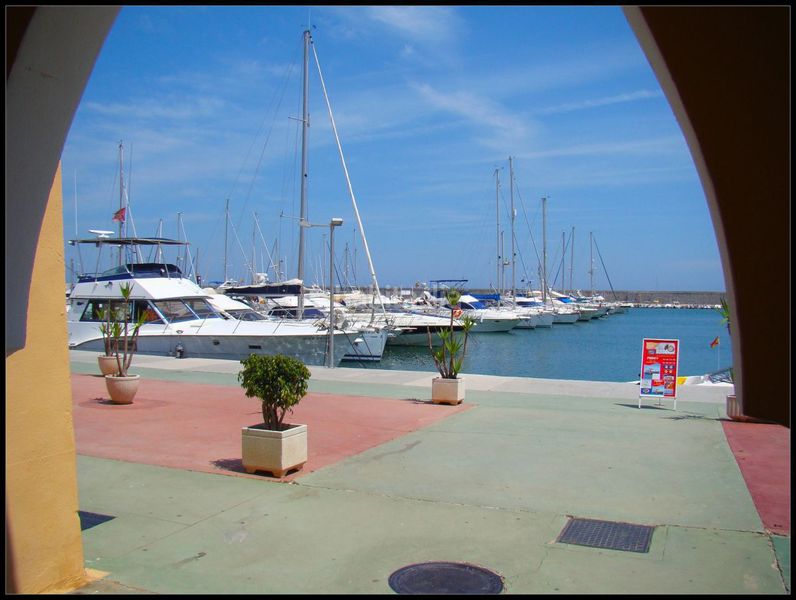 Foto 969f7ee3-6cb7-4982-aebe-0c8c0548a2d2. Aparcament cotxe a Torreblanca del Sol Fuengirola