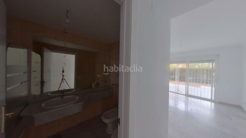 Foto 00dc9414-6469-486f-babc-a94d3c771bfb. Pis amb calefacció aparcament piscina a Guadalmina Baja Marbella