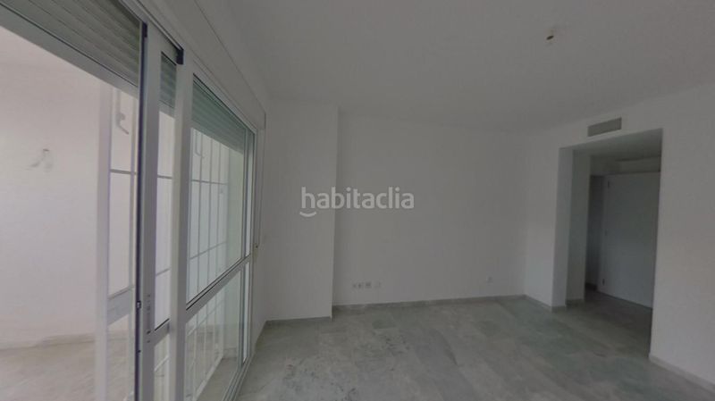 Foto 6a71d204-12a1-4804-86ff-3e0b8a21a8e6. Pis amb calefacció aparcament piscina a Guadalmina Baja Marbella