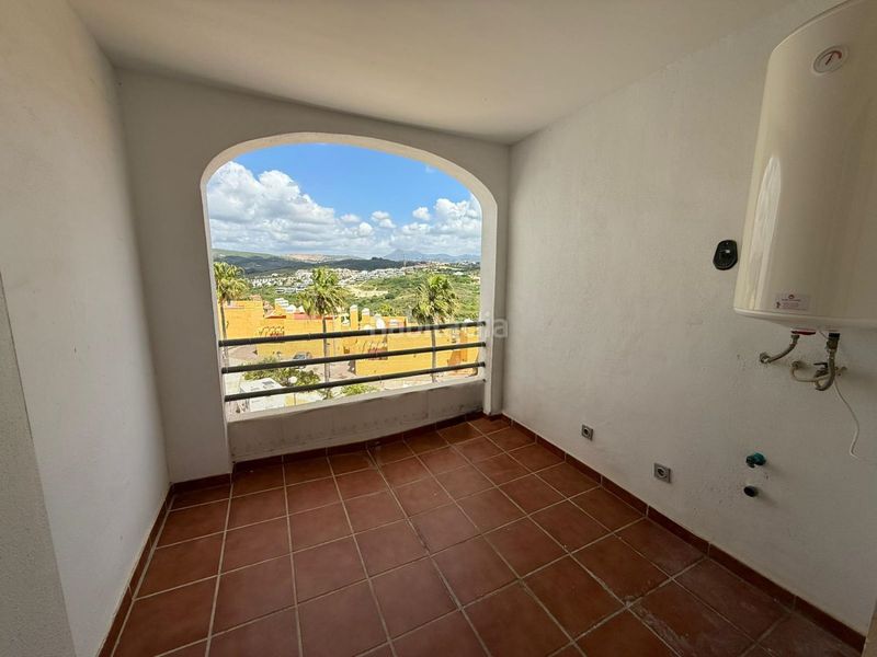 Foto af679e16-b9e0-4aed-a921-fccfcdac784a. Àtic amb calefacció aparcament piscina a Alcorrín Manilva