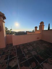 Xalet a Riviera del Sol. Chalet en venta en riviera del sol, 4 dormitorios.