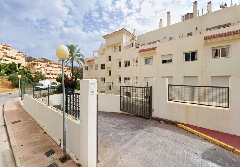 Foto 85b336e4-bd0e-4297-b261-223d9b4c0b99. Aparcament cotxe a Calahonda Mijas