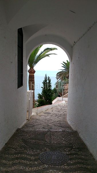 Foto 781bddfa-eefc-4902-84bb-eb4e17ea9719. Casa adossada amb calefacció aparcament a Avda Pescia - Ctra de Frigiliana Nerja