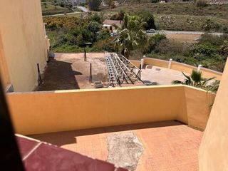 Maison jumelée à Avda Pescia - Ctra de Frigiliana. Adosado en venta en urbanización  la noria, 1 dormitorio.