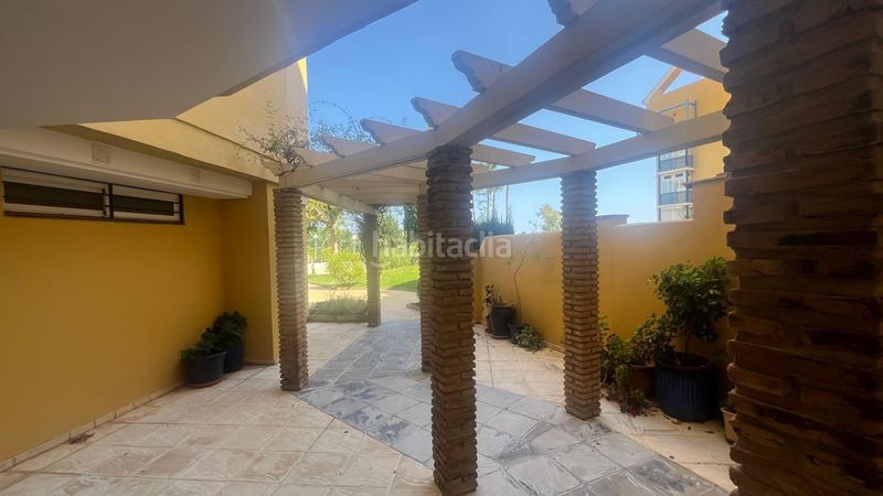 Foto fd1a5bc2-fdb4-4dd3-b594-f1b6e650d3eb. Apartament amb calefacció aparcament piscina a Parque de la Paloma Benalmádena