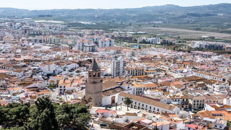 Foto a3914ed3-d65c-41fa-a6ca-3393631df48f. Pis amb calefacció aparcament piscina a Camino Viejo de Málaga Vélez - Málaga