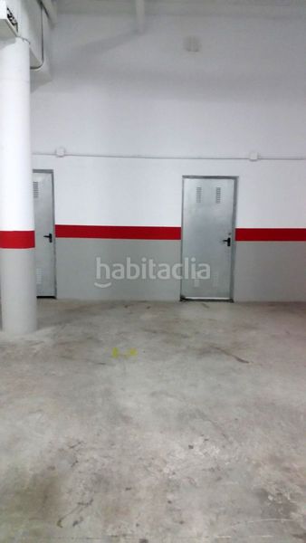 Foto 44c5dd0a-e56e-4563-99dd-9dc731c44458. Aparcament cotxe a estación de Cártama Cártama
