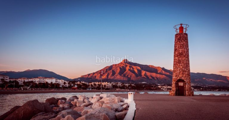 Foto 551ff49c-7835-41fa-a704-51e6f4146c82. Apartament amb calefacció aparcament piscina a Alto de los Monteros Marbella