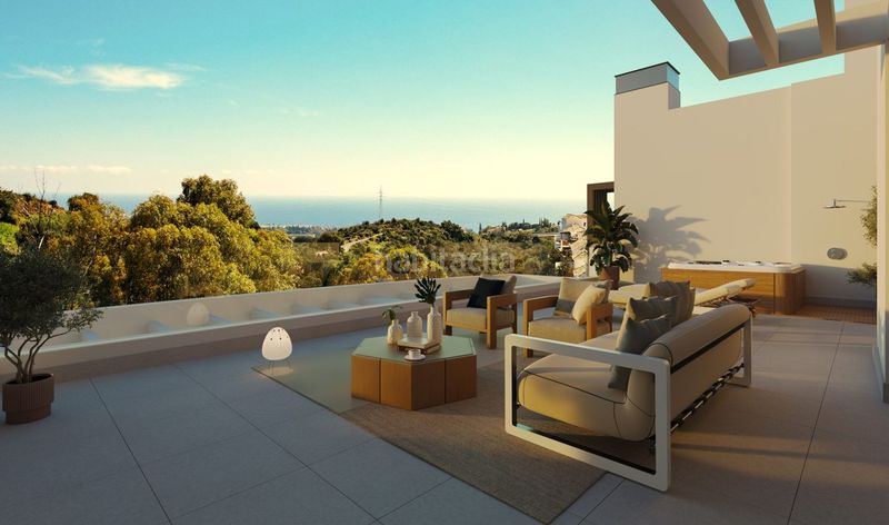 Foto 757e6ca8-f7e1-419a-9d40-08d35bf5e9c0. Apartament amb calefacció aparcament piscina a Alto de los Monteros Marbella