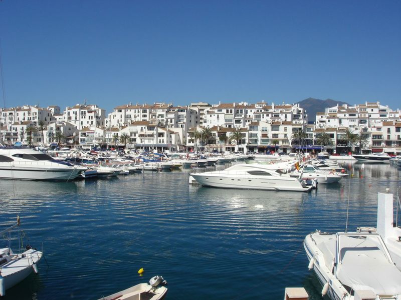 Foto acb236b7-9331-44dc-a034-3f147949a711. Apartament amb calefacció aparcament piscina a Alto de los Monteros Marbella