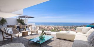 Apartamento en San Luis de Sabinillas. Apartamento en venta en la duquesa, 3 dormitorios.