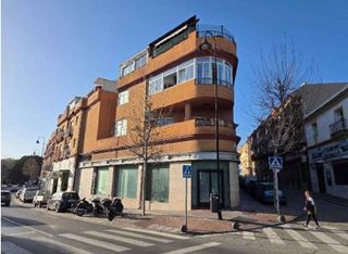 Local Comercial a Las Flores. Local com. en venta en las lagunas, 1 despacho.