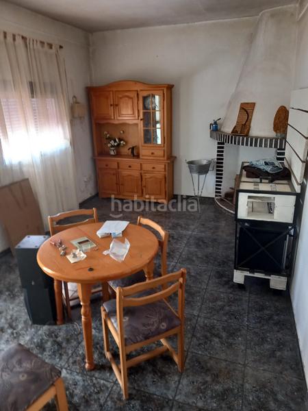 Foto 6ba7d519-d982-4e11-a50a-f578ff050505. Chalet in carrer muntanya 18 in Montroy